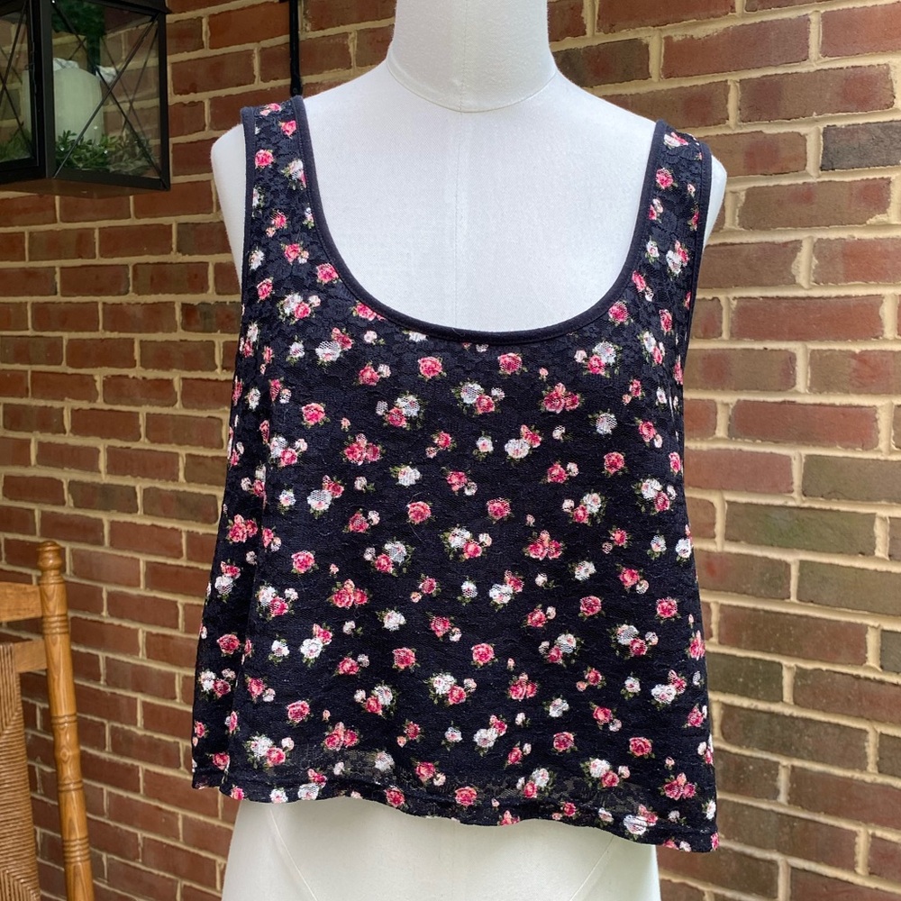 FOREVER 21 Black & Floral Crop Tank Top
